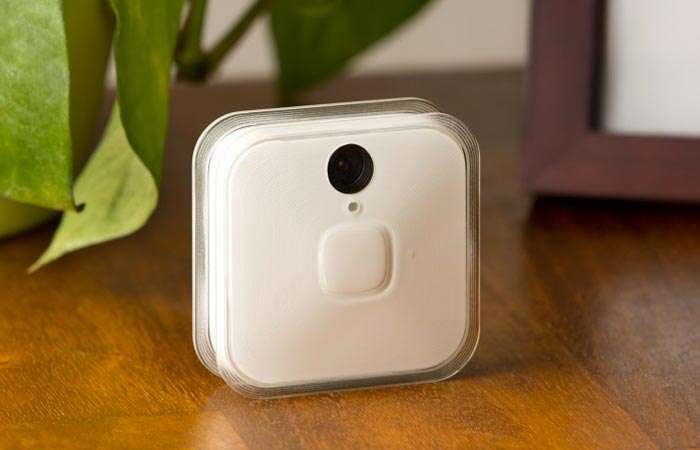 A security camera with no strings attached