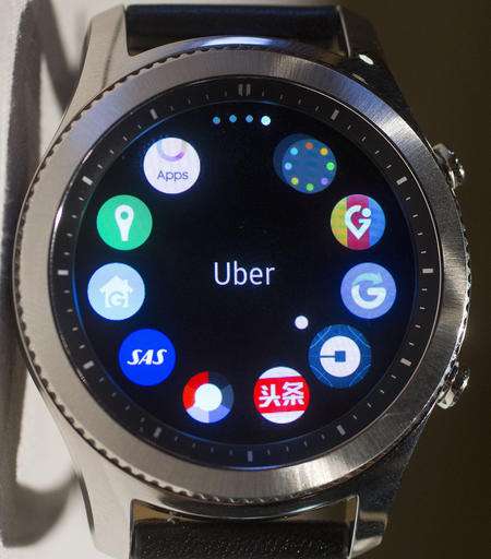 Samsung updates smartwatch, Lenovo ditches laptop keyboard