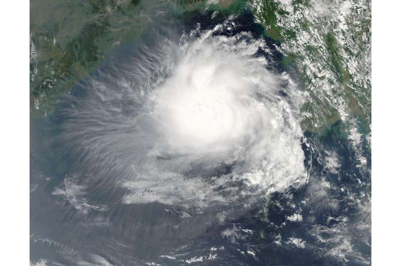 NASA's Aqua satellite sees Tropical Cyclone 3B developing in Bay of Bengal