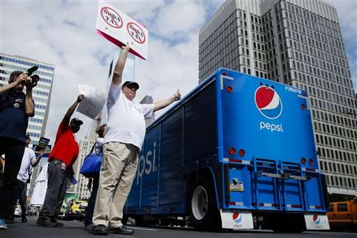 Philadelphia becomes 1st major American city with soda tax