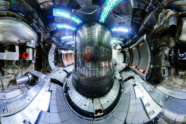 Alcator C-Mod tokamak nuclear fusion reactor sets world record on final day of operation
