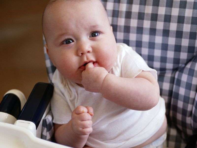 'Baby-led' weaning doesn't raise choking risk: study