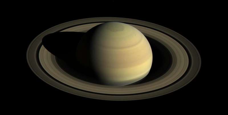 Cassini begins epic final year at Saturn