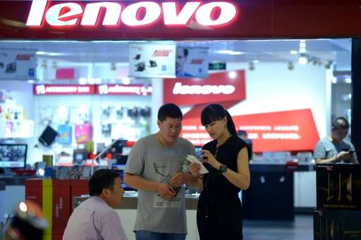 Chinese computer maker Lenovo maintained its top position in the market, shipping nearly 15.4 million PCs in the final quarter o