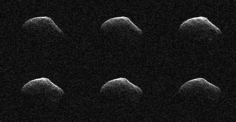 Comet flying by Earth observed with radar and infrared
