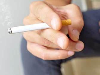 对非吸烟者的有效保护可以预防所有癌症死亡的30％