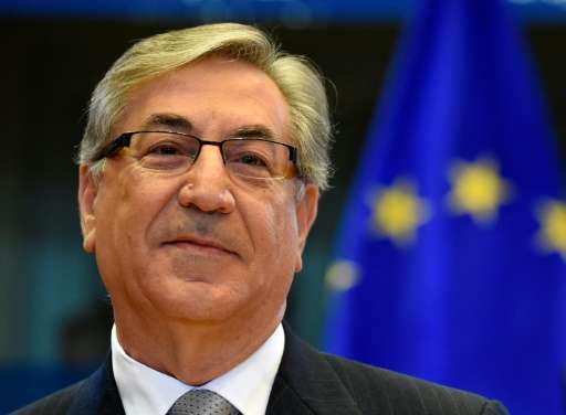 European Environment Commissioner Karmenu Vella said fisheries ministers meeting in Brussels had agreed on &quot;a small trial b