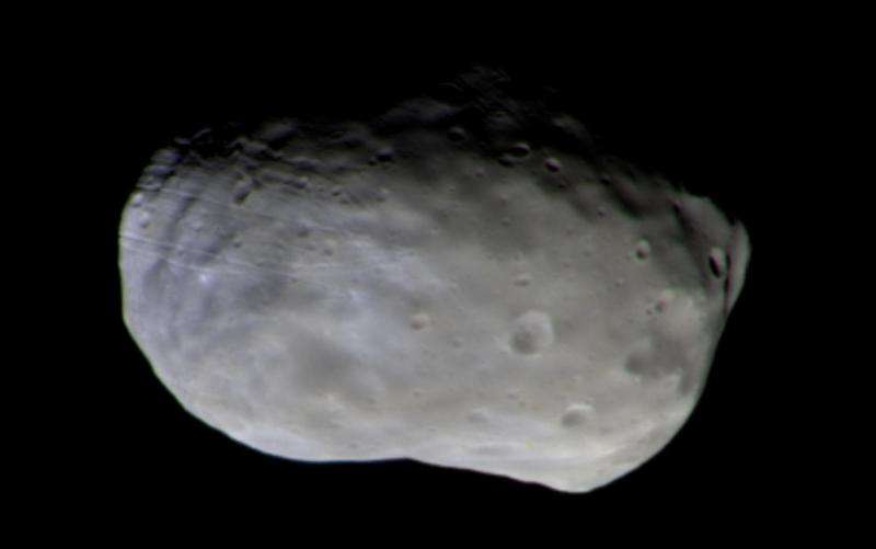 ExoMars orbiter images Phobos