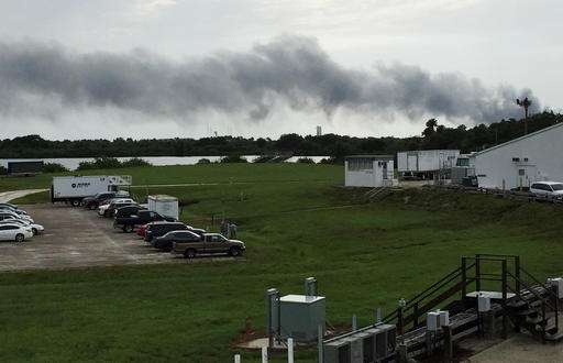 Explosion rocks SpaceX launch pad in Florida during test