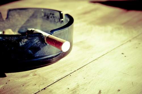 FDA warning on drug for quitting smoking needs rethink, say researchers