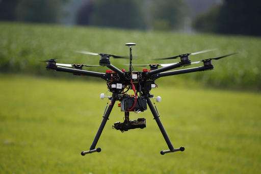 Feds turn to space experts NASA for small-drone traffic plan