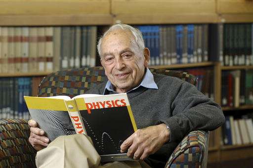 Fermi Lab co-founder, physicist Dr. Edwin Goldwasser dies