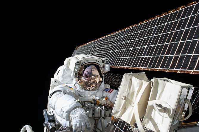 Five things that happen to your body in space