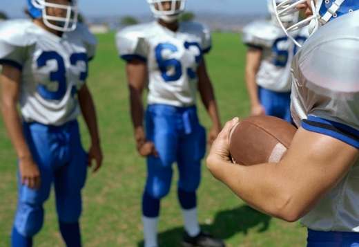 Health issues among football players focus of expert analysis