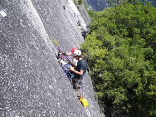 Hot days can trigger Yosemite rockfalls