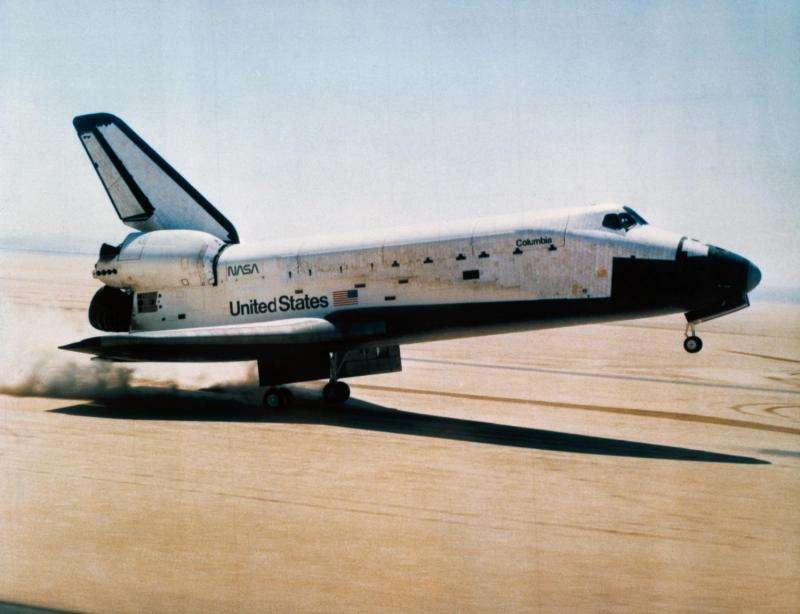 Image: April 14, 1981, landing of first space shuttle mission