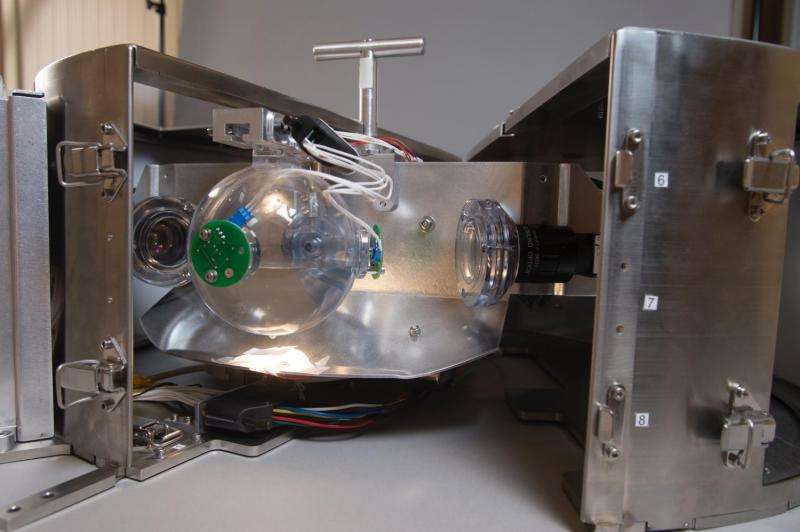Image: French fluidics experiment bound for ISS