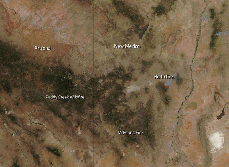 Image: Several fires burn in Arizona and New Mexico