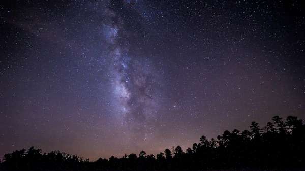 Initiative to create "dark sky parks" by keeping areas free from artificial light
