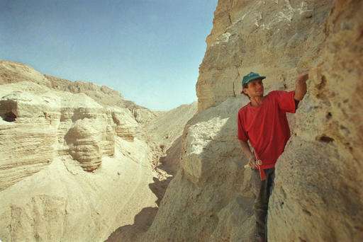 Israel to launch expedition to find more Dead Sea Scrolls