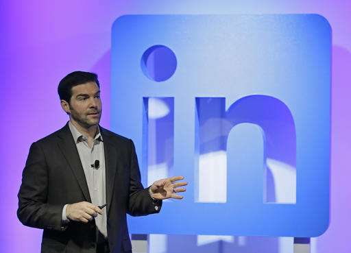 LinkedIn adding new training features, news feeds and 'bots'