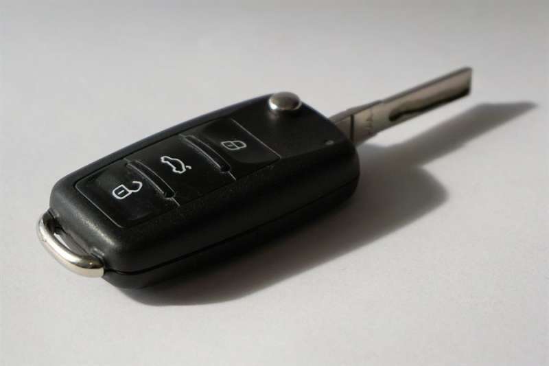 Millions of cars at risk of theft due to flaw in the development of keyless entry systems