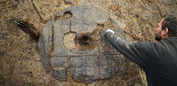 Most complete Bronze Age wheel to date found at Must Farm near Peterborough