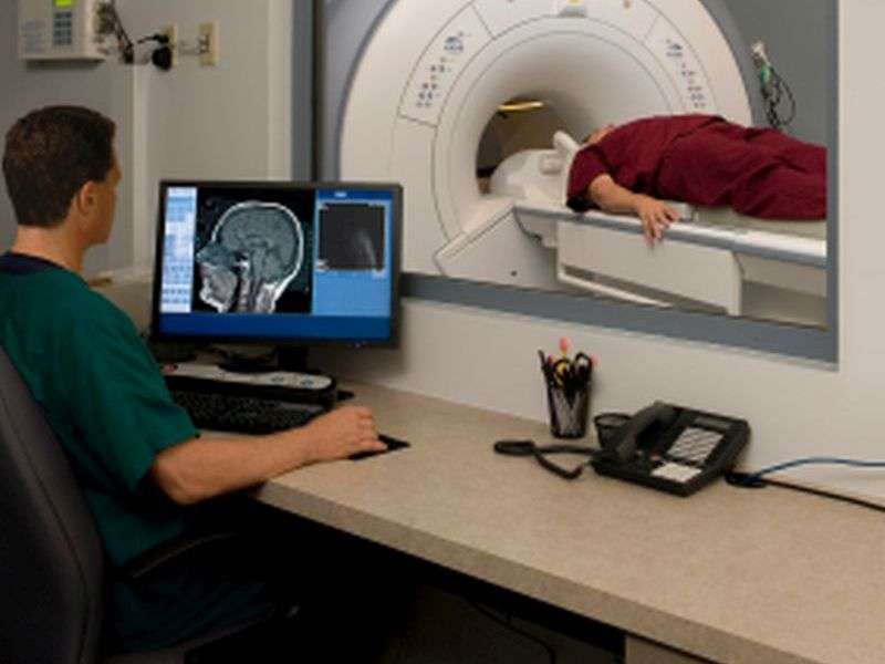 MRI，临床评估对多发性硬化没有预后