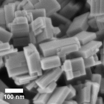 Nano plates as catalysts for solar fuels