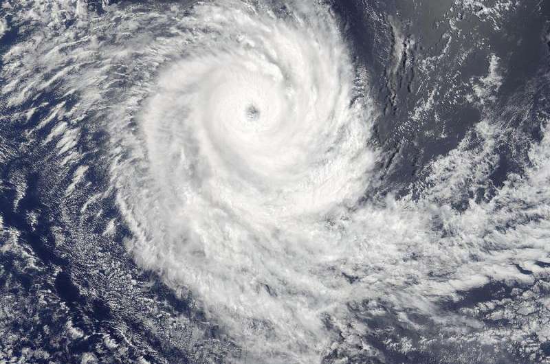 NASA catches Tropical Cyclone Uriah nearing peak