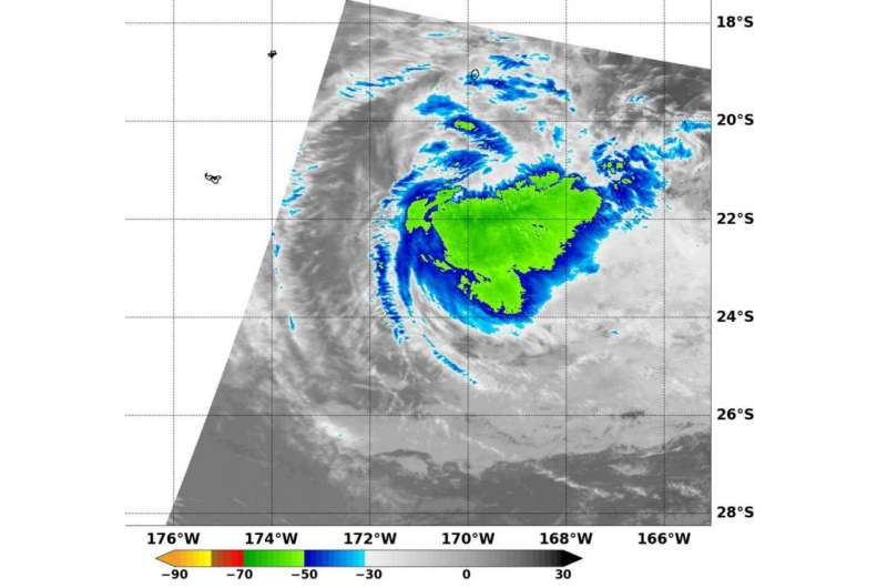 NASA sees cloud top temperatures warming in Cyclone Victor