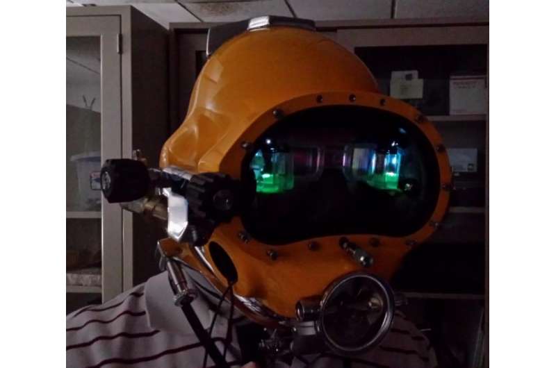 Navy engineers develop futuristic next generation HUD for diving helmets