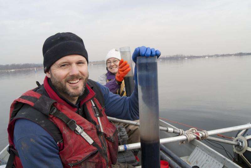 New York harbor's oyster beds once protected against severe storm and extreme wave damage
