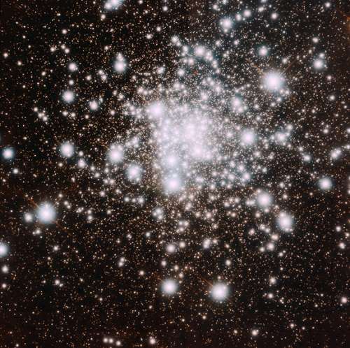 NGC 6624 cluster’s advanced age in razor-sharp focus