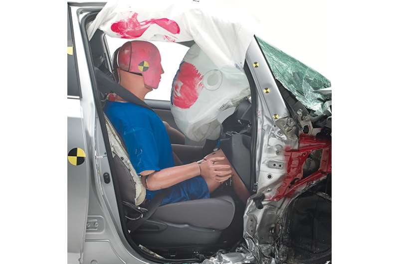 Passenger  may be protected less than driver, says study