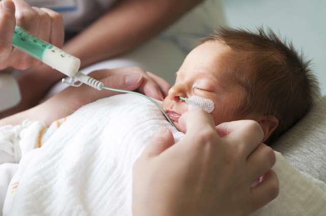 Protein in breast milk reduces infection risk in premature infants