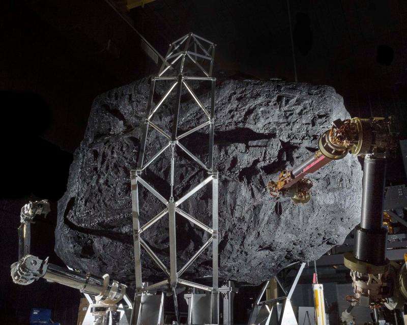 Prototype capture system, mock asteroid help simulate mission sequence