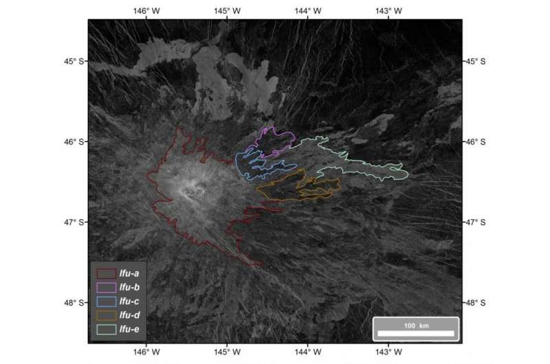 Recently active lava flows on the eastern flank of Idunn Mons on Venus