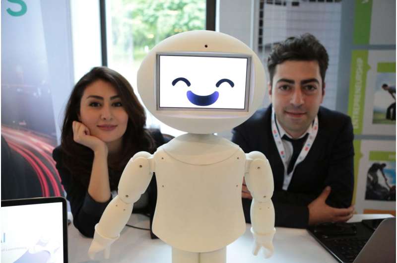 Social robots -- programmable by everyone