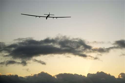 Solar plane slowly soaring from Hawaii to California