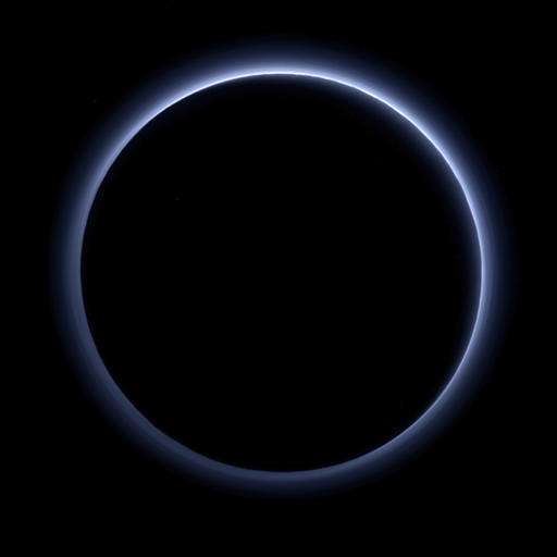 Spacecraft sends back last bit of data from 2015 Pluto flyby