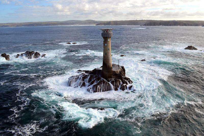 STORMLAMP project to shine light on the impact of waves on lighthouses