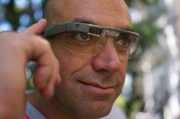Surgeons trial smart glasses for mid-op note taking
