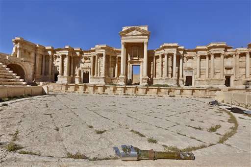 Syria's Palmyra: Ghost town bearing scars of IS destruction