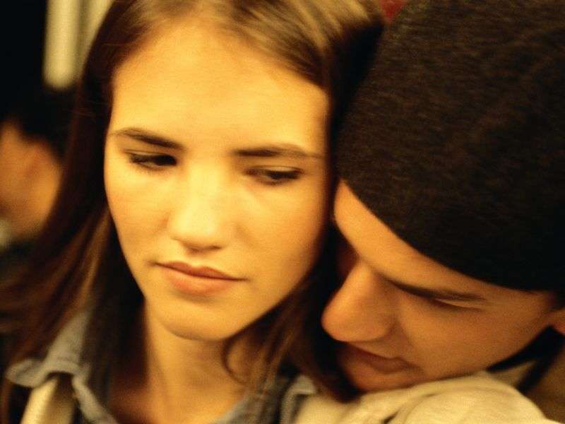Teen dating violence is target of new CDC program