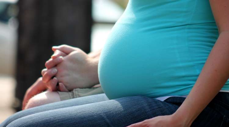 Teen pregnancy not an isolated issue, sociologists say