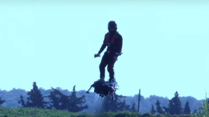 The Flyboard Air hoverboard