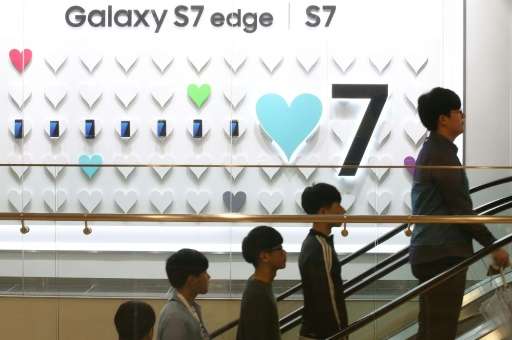 The performance of the Galaxy S7 pushed the mobile division back up to top spot as Samsung's largest earnings source