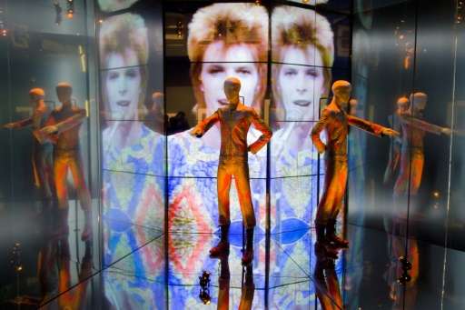 The &quot;Starman&quot; costume from David Bowie's appearance on &quot;Top of the Pops&quot; in 1972