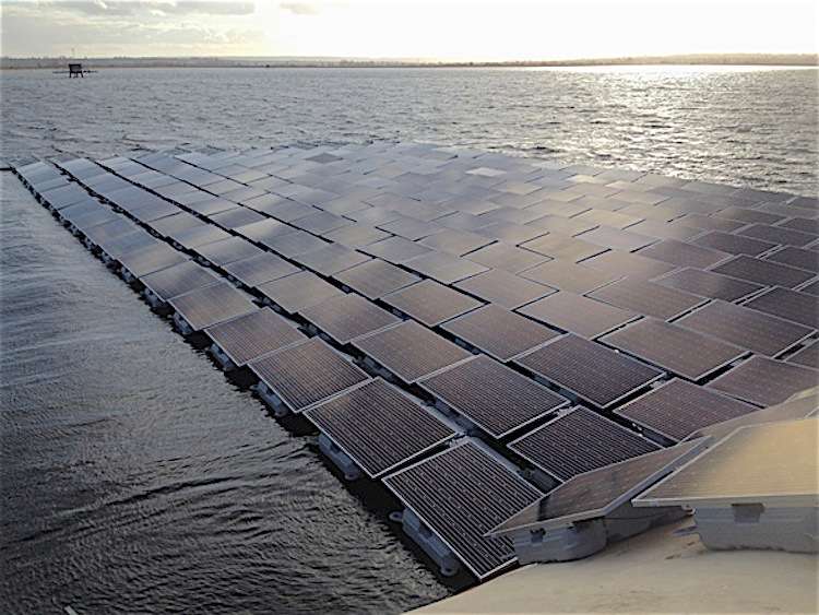 U.K. to unveil largest floating solar array in the world